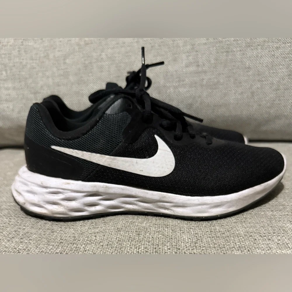 Nike Kids Black and White Sneakers